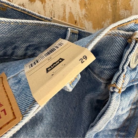 Levi's 501° Original Fit High-Rise Women's Jean Shorts - Picture 8 of 9